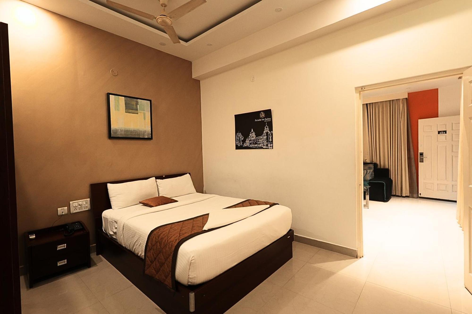 Arcade Inn Suites Bangalore Exterior foto